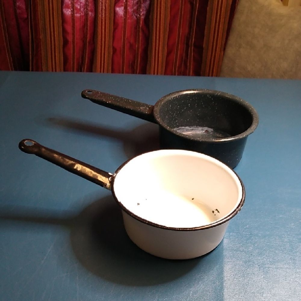 Enamel Saucepan Set - Black and White